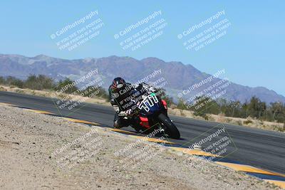 media/Feb-03-2024-SoCal Trackdays (Sat) [[767c60a41c]]/7-Turn 7 Inside (1120am)/